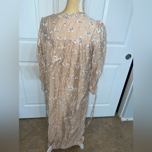 $5 NIGHTGOWN SIZE SMALL. NEW WITHOUT TAGS. $5 IF BUNDLED - Picture 6 of 7